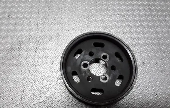 Volkswagen Golf IV Power steering pump pulley 038145255B
