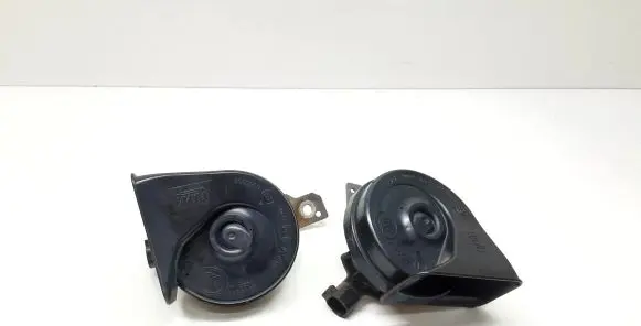 Volvo V70 Horn signal E30055306 08635072 08635071
