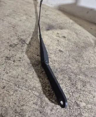 Ford Focus Front wiper blade arm 4M5117526CD