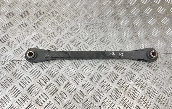 Rear control arm