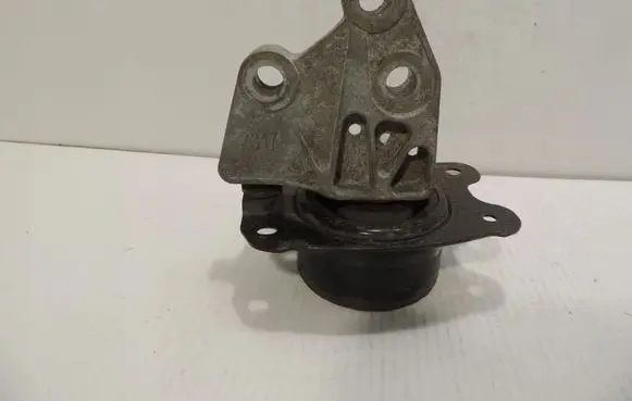 Opel Antara Gearbox mounting bracket H61755A