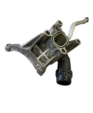 Audi Q7 4M Power steering pump mounting bracket 059121071DE