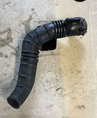 Mitsubishi Space Star Air intake hose/pipe