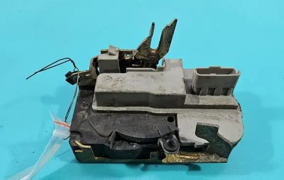 Citroen Xsara Front door lock IMPRK1524357