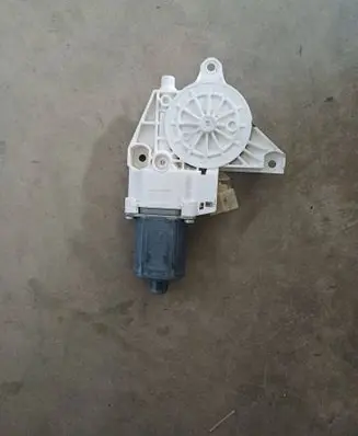Mercedes-Benz GL X164 Front door window regulator motor A2518200742