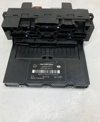 Mercedes-Benz CLC CL203 Fuse module