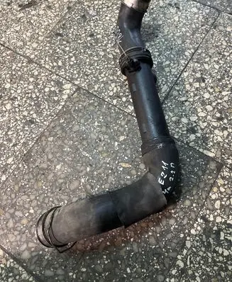 Mercedes-Benz E W211 Intercooler hose/pipe A2115280308