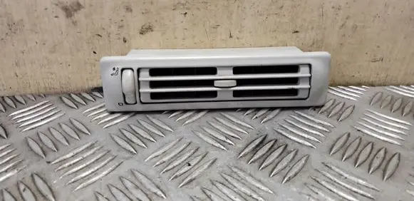 Volkswagen Transporter - Caravelle T4 Air vent grill in roof 7D0820953