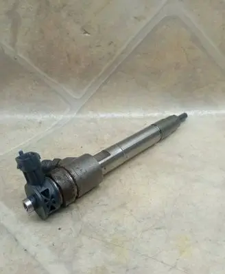Fuel injector