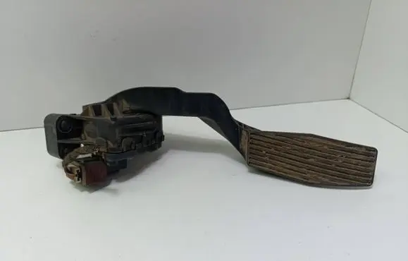 Opel Zafira A Accelerator throttle pedal 9202341BT