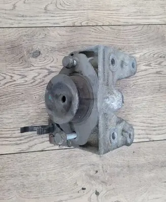 Opel Vivaro Gearbox mounting bracket 8200219372A