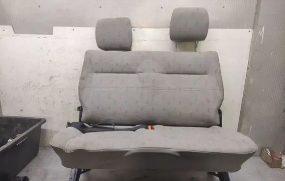 Volkswagen Transporter - Caravelle T4 Rear seat 