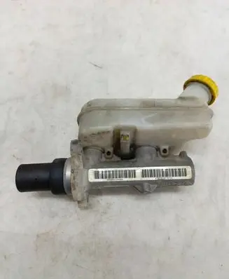 Chrysler Voyager Master brake cylinder P04721154AB TBF3574K7071 428013