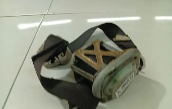 Chrysler 300 - 300C Front seatbelt 