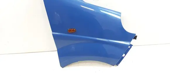 Opel Vivaro Fender
