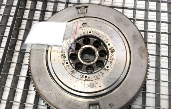 BMW 5 G30 G31 G38 Torque converter 8690203