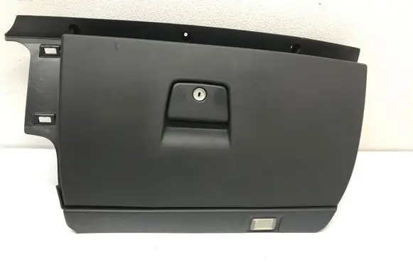 Volvo V50 Glove box 8626141 3865