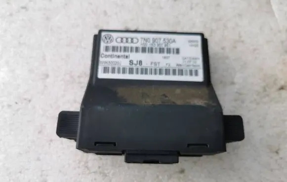 Volkswagen Golf VI Gateway control module 7N0907530A 1K0907951