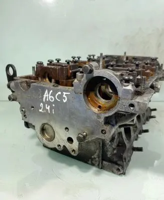 Audi A6 S6 C5 4B Engine head 078103373p