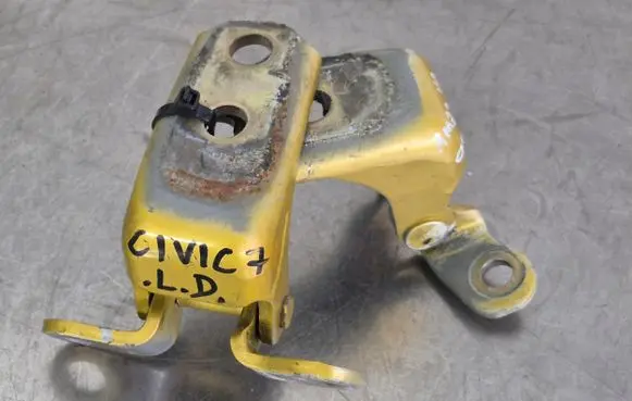 Honda Civic Front door lower hinge 