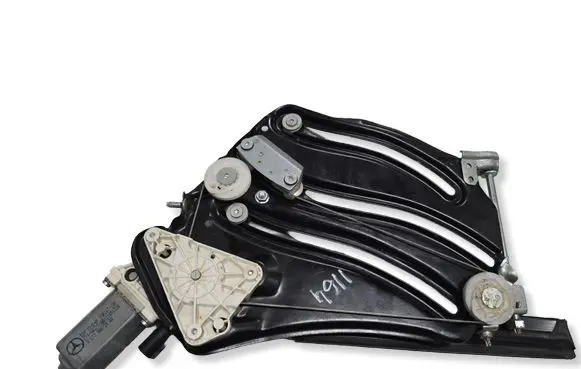 Mercedes-Benz SLK R172 Front door window regulator with motor 43R001582 A1729062400 930167100