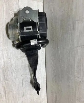 BMW X1 F48 F49 Rear seatbelt 9476914