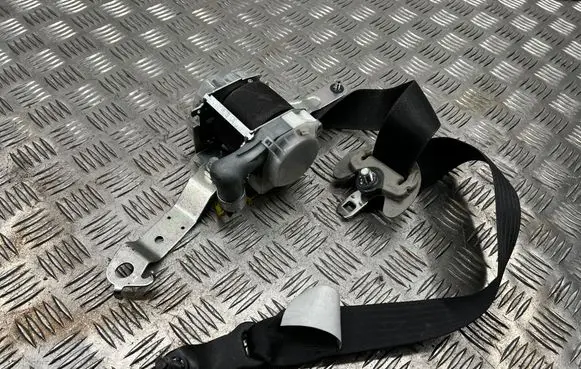 Subaru Outback Front seatbelt E40432127 G087917 E047501