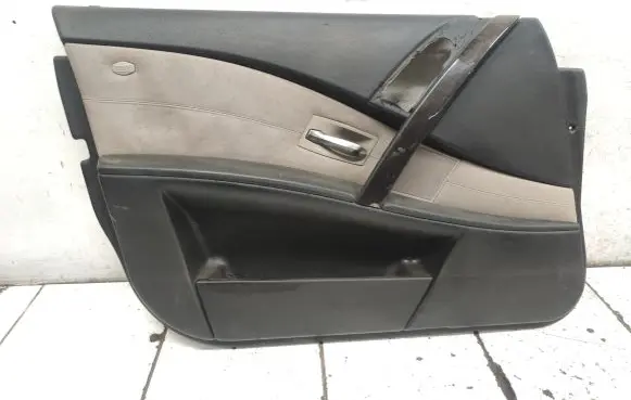BMW 5 E60 E61 Front door card panel trim 16816811