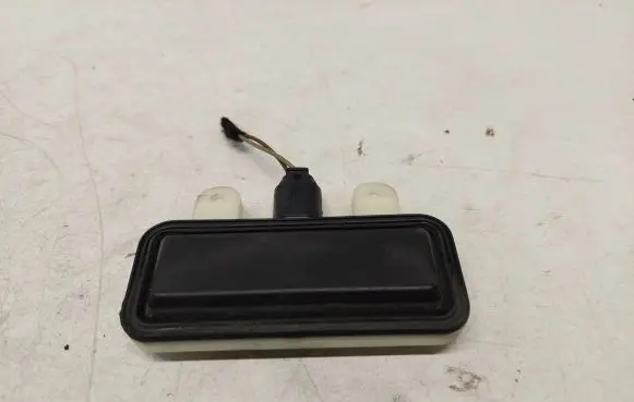 Tailgate opening switch