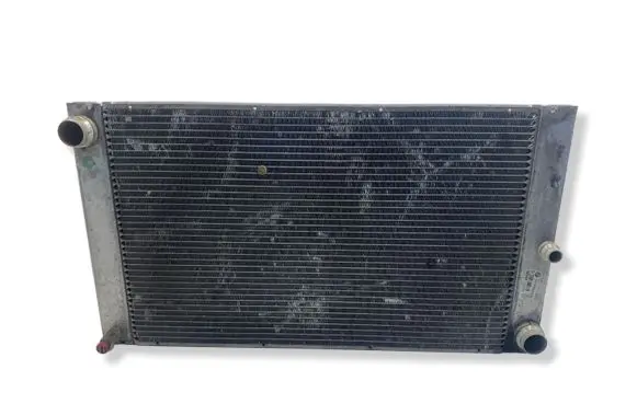 BMW 5 E60 E61 Coolant radiator 7792832