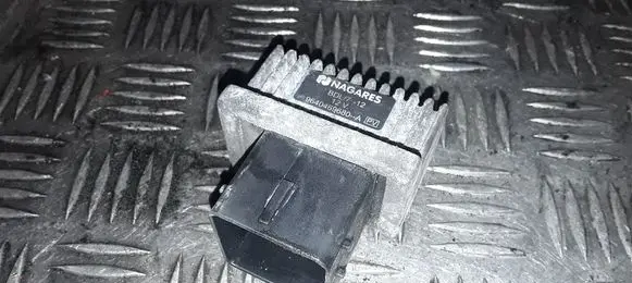 Nissan Qashqai Glow plug pre-heat relay 9640469680