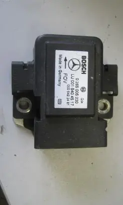 Mercedes-Benz E W212 ESP acceleration yaw rate sensor A0015404517