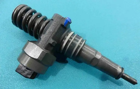 Volkswagen Golf IV Fuel injector 0414720007 IMPRK1053306