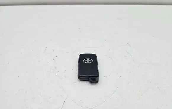 Toyota Auris 150 Ignition key/card 
