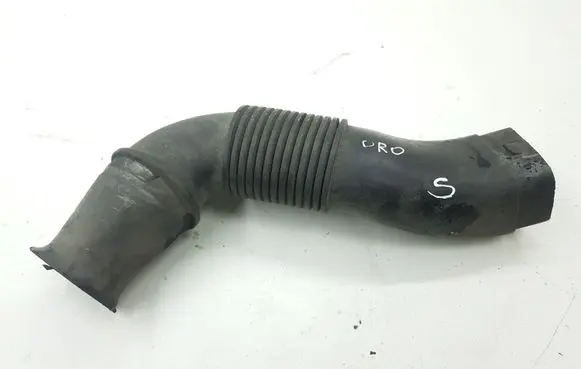 BMW 7 E65 E66 Air intake hose/pipe 13717789131