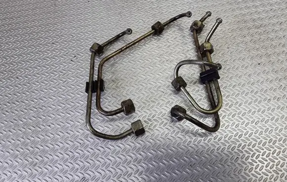 Renault Megane I Fuel injector supply line/pipe 