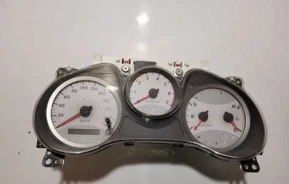 Toyota RAV 4 (XA20) Speedometer (instrument cluster) 8380042A60
