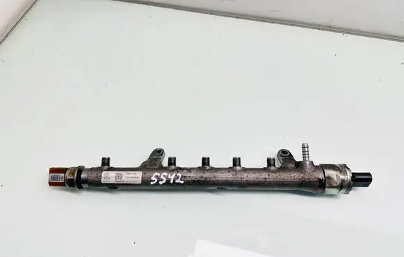 Volkswagen Touran II Fuel main line pipe 03L130089B 600000116