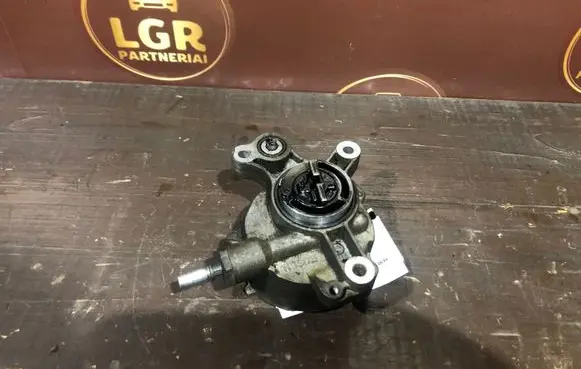 Ford S-MAX Vacuum pump D1651A