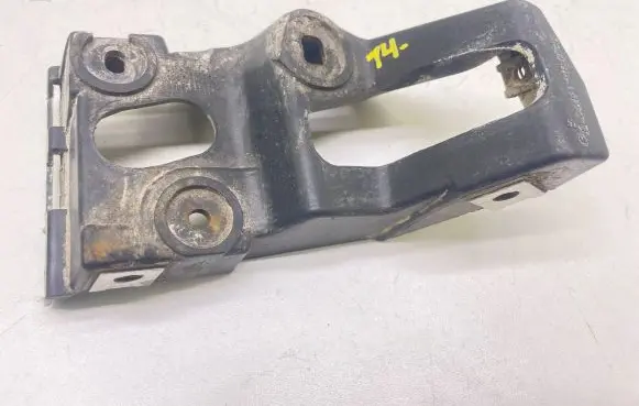 Audi A4 S4 B7 8E 8H Fender mounting bracket 8E0853922D
