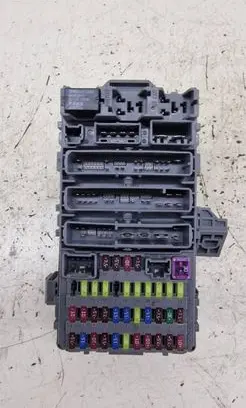 Honda CR-V Fuse module 38200SWA