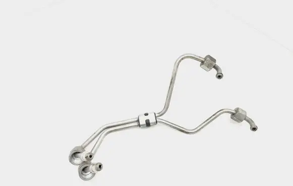Volvo XC60 Fuel line pipe