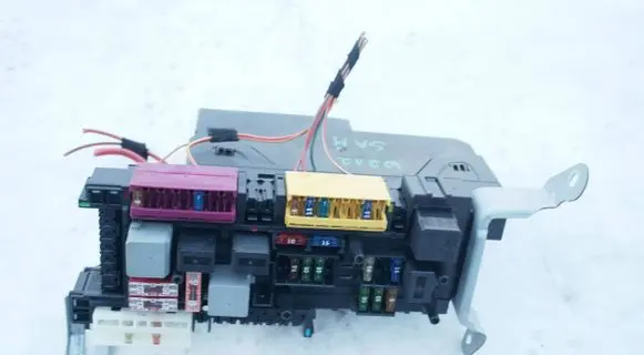 Mercedes-Benz E W212 SAM control unit 2129021201 5DK00962037