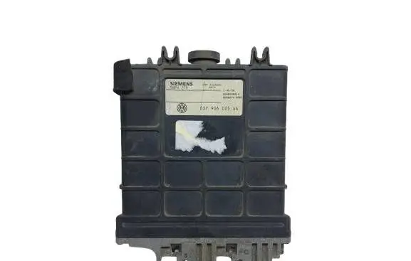 Volkswagen Golf III Engine control unit/module ECU 037906025AA 5WP4278
