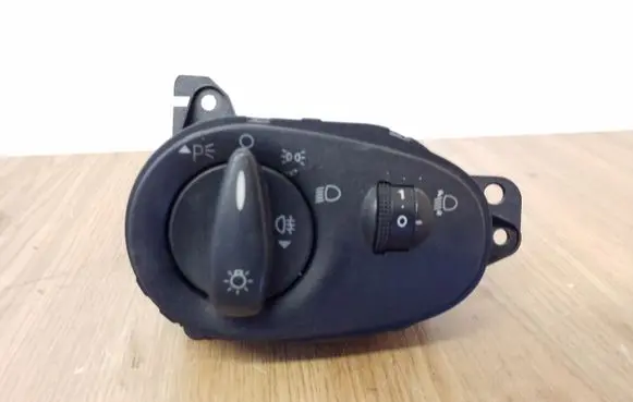 Ford Focus Light switch 98AG13A024CH 04052524