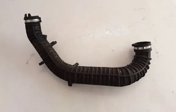 Renault Trafic II (X83) Air intake duct part 8200607744