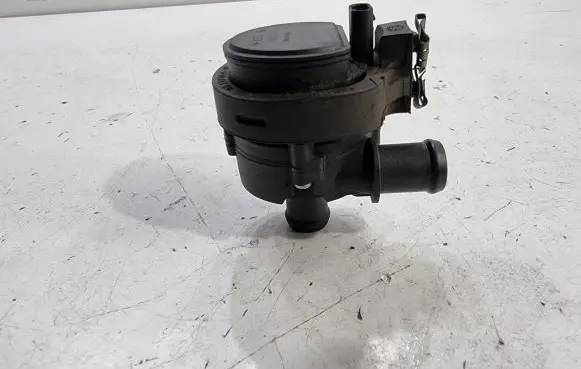 Audi A3 S3 8V Electric auxiliary coolant/water pump 5G0965567 0392023209