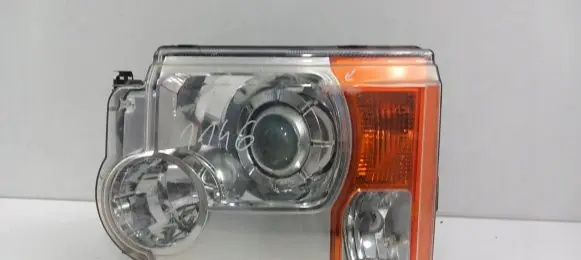 Land Rover Discovery 3 - LR3 Headlight/headlamp