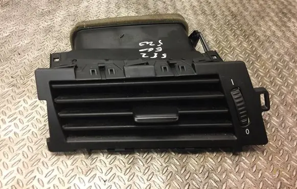 BMW 5 E60 E61 Dashboard air vent grill cover trim 6910731