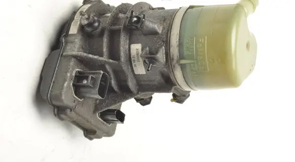 Volvo XC70 Power steering pump 31360493